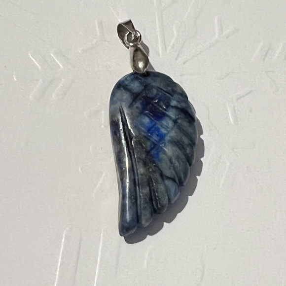 Natural Stone Lapis Lazuli Wing Shape Gemstone Pendant - Picture 3 of 6